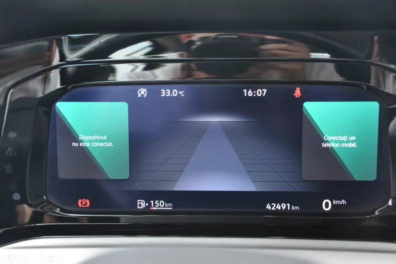 Volkswagen Golf din 2024 cu 42.490 km - oferta VOL123121 - foto 16