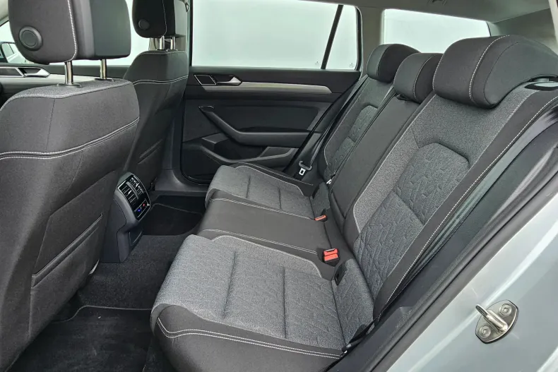 Volkswagen Passat din 2022 cu 121.808 km - oferta VOL123124 - foto 14