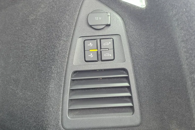 Volkswagen Touareg din 2021 cu 99.250 km - oferta VOL123127 - foto 27