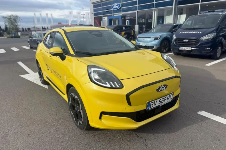 Ford Puma din 2025 cu 2.300 km - oferta FOR123131 - foto 1