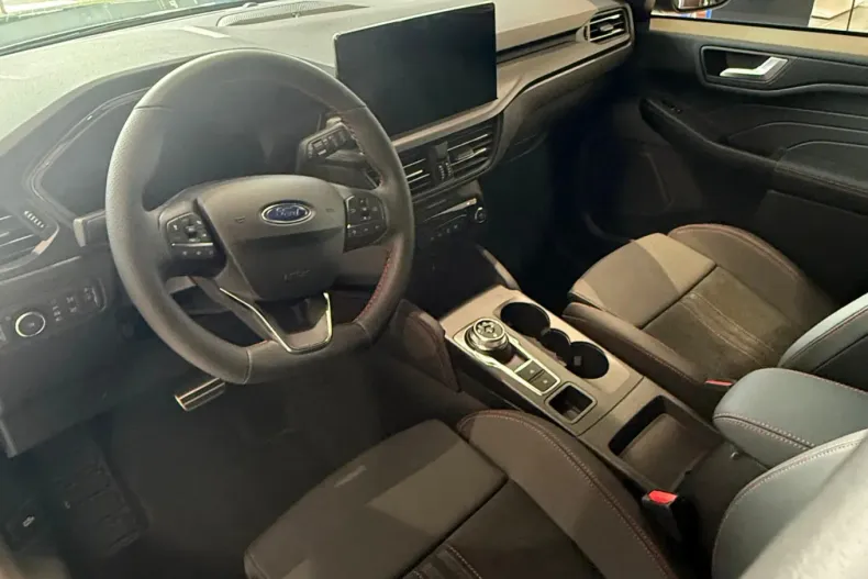 Ford Kuga din 2025 cu 5 km - oferta FOR123132 - foto 6