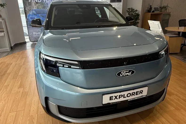 Ford Explorer din 2025 cu 5 km - oferta FOR123134 - foto 3