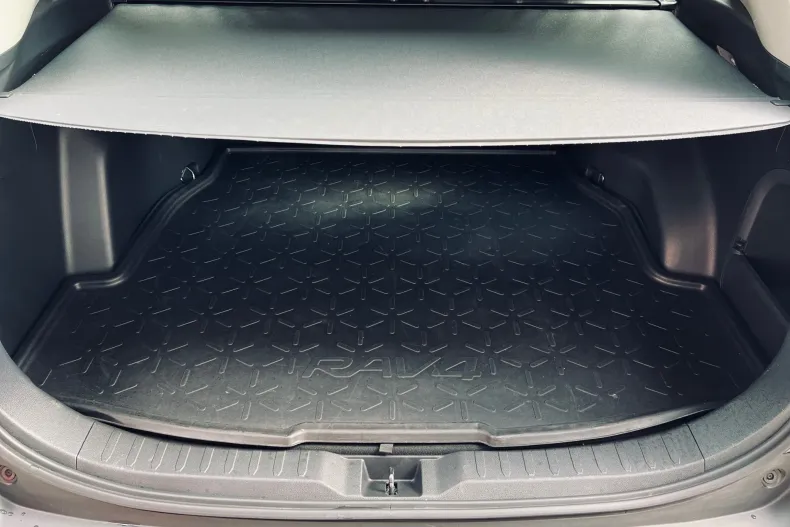 Toyota RAV4 din 2020 cu 172.350 km - oferta TOY123150 - foto 16