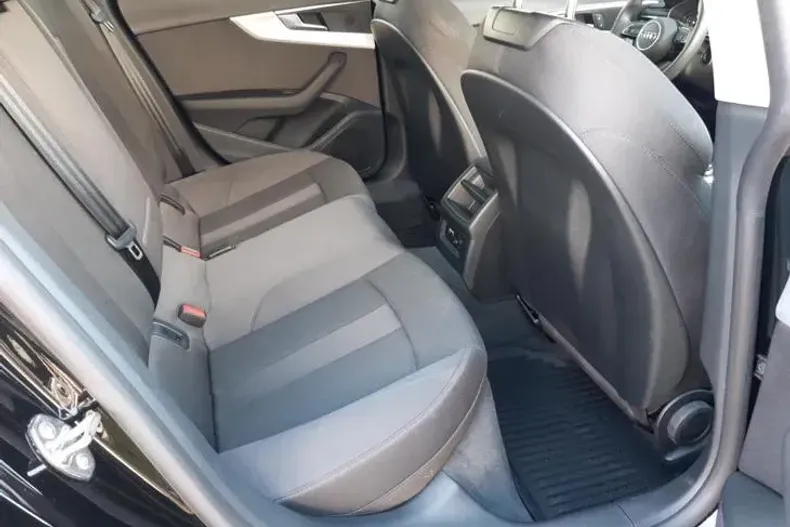 Audi A5 din 2022 cu 12.671 km - oferta AUD123158 - foto 13