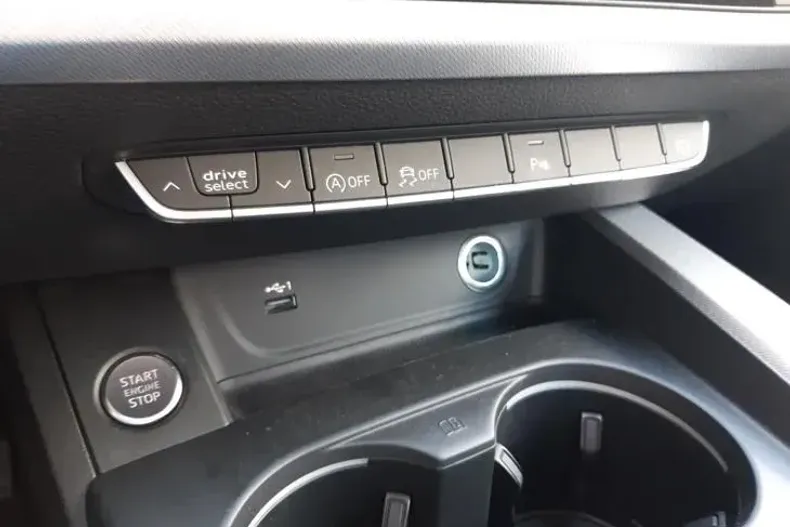 Audi A5 din 2022 cu 12.671 km - oferta AUD123158 - foto 22