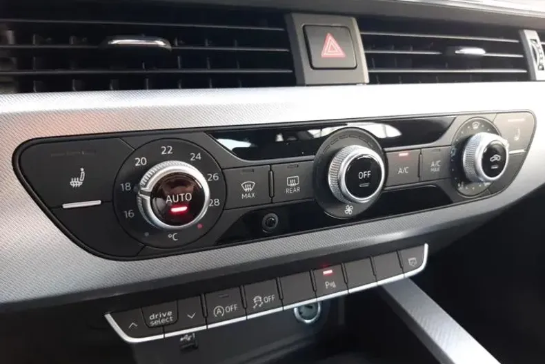 Audi A5 din 2022 cu 12.671 km - oferta AUD123158 - foto 23