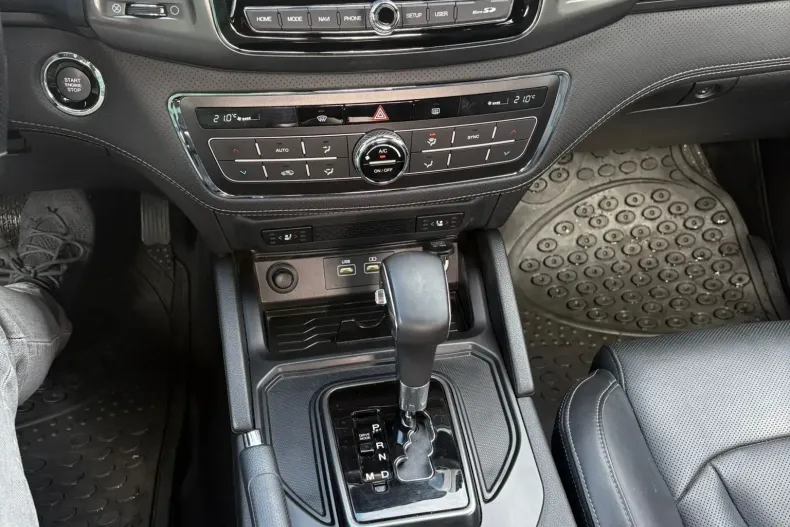 Ssangyong MUSSO din 2022 cu 44.900 km - oferta SSA123167 - foto 5