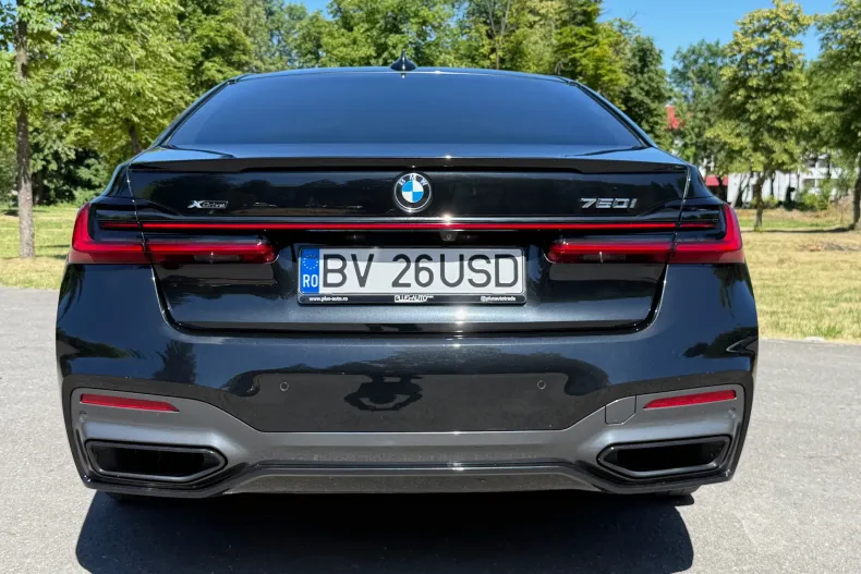 BMW Seria 7 din 2021 cu 111.309 km - oferta BMW123180 - foto 9