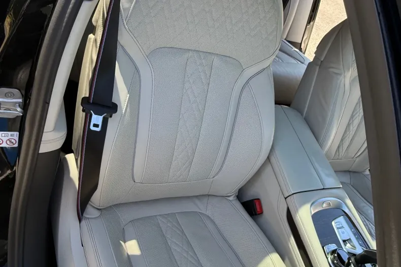 BMW Seria 7 din 2021 cu 111.309 km - oferta BMW123180 - foto 27