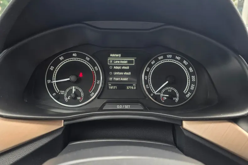 Skoda Kamiq din 2022 cu 19.169 km - oferta SKO123182 - foto 14