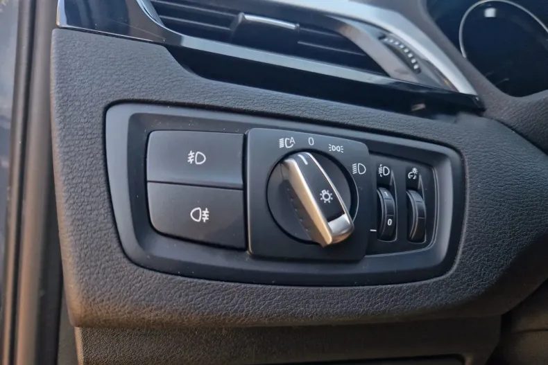 BMW X1 din 2019 cu 130.620 km - oferta BMW123185 - foto 21