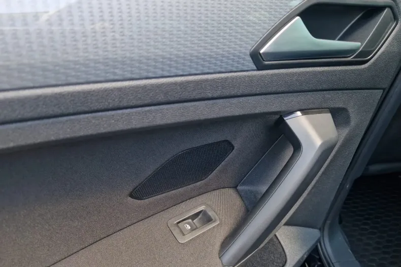 Volkswagen Tiguan din 2020 cu 131.845 km - oferta VOL123187 - foto 15