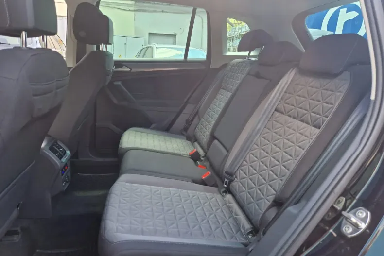 Volkswagen Tiguan din 2020 cu 131.845 km - oferta VOL123187 - foto 17