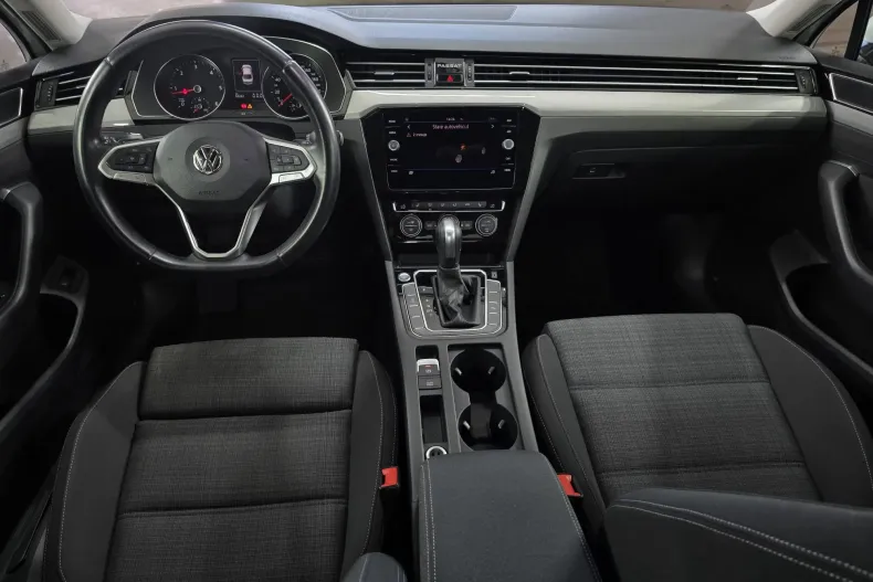 Volkswagen Passat din 2020 cu 63.222 km - oferta VOL123189 - foto 2
