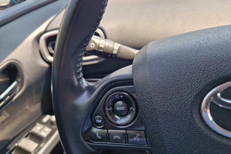 Toyota Prius din 2020 cu 104.689 km - oferta TOY123190 - foto 12