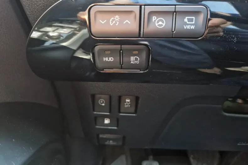 Toyota Prius din 2020 cu 104.689 km - oferta TOY123190 - foto 19