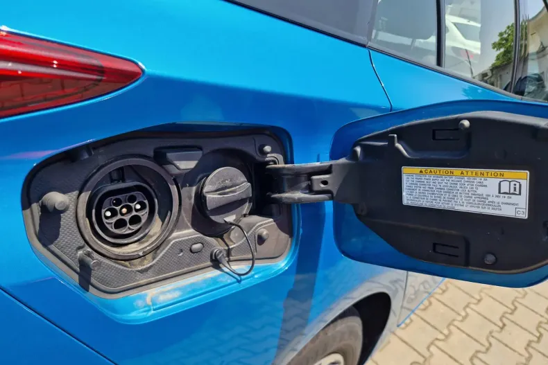 Toyota Prius din 2020 cu 104.689 km - oferta TOY123190 - foto 26