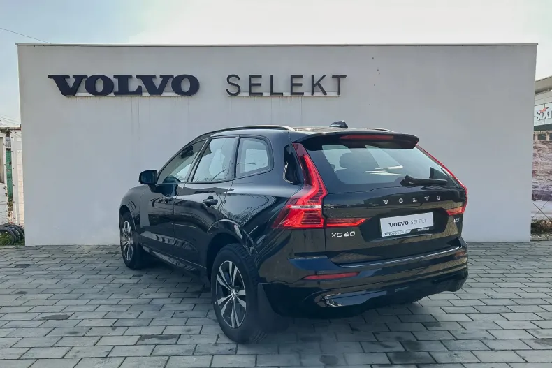 Volvo XC60 din 2022 cu 48.100 km - oferta VOL123201 - foto 5