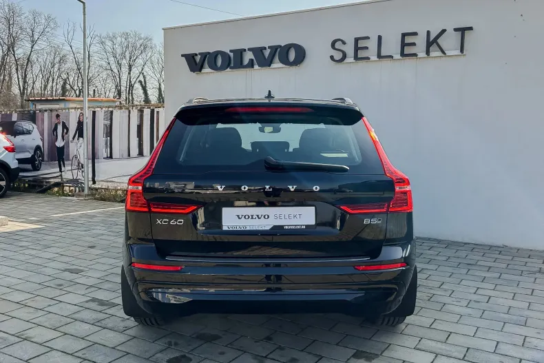 Volvo XC60 din 2022 cu 48.100 km - oferta VOL123201 - foto 7