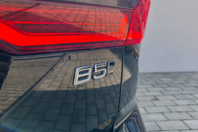 Volvo XC60 din 2022 cu 48.100 km - oferta VOL123201 - foto 10