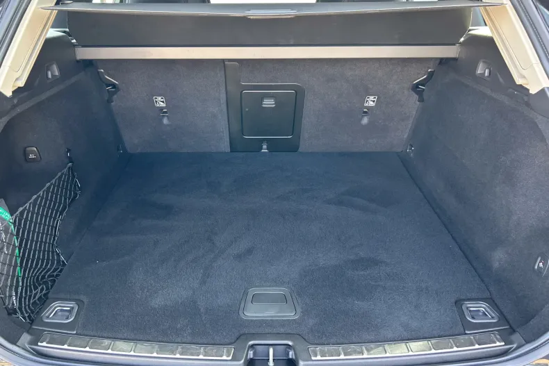 Volvo XC60 din 2022 cu 48.100 km - oferta VOL123201 - foto 12