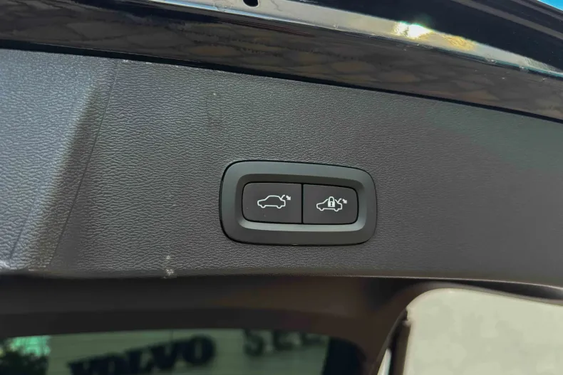 Volvo XC40 din 2022 cu 40.000 km - oferta VOL123202 - foto 7