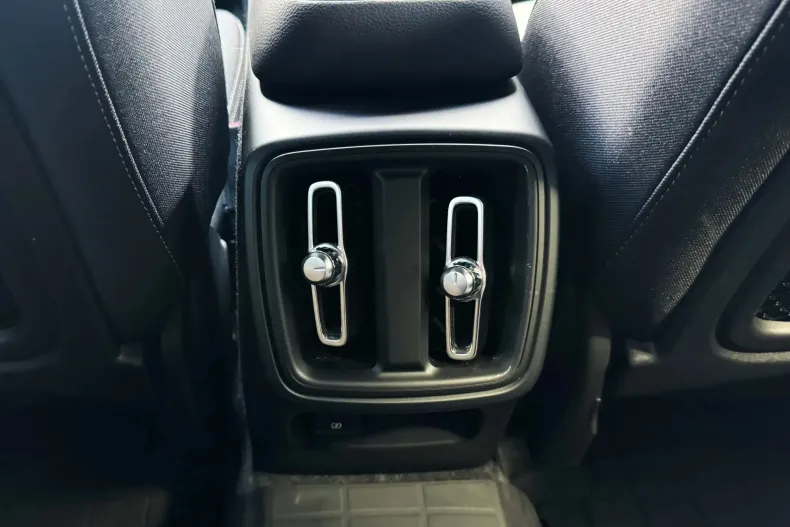 Volvo XC40 din 2022 cu 40.000 km - oferta VOL123202 - foto 15