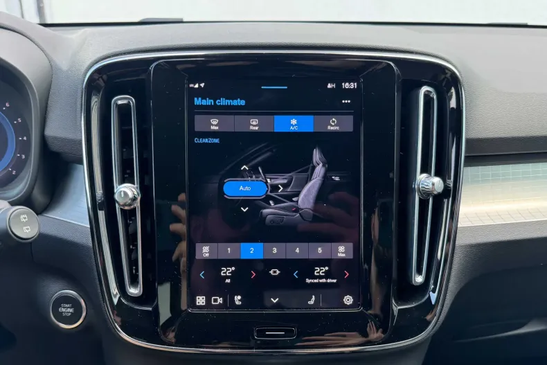 Volvo XC40 din 2022 cu 40.000 km - oferta VOL123202 - foto 29