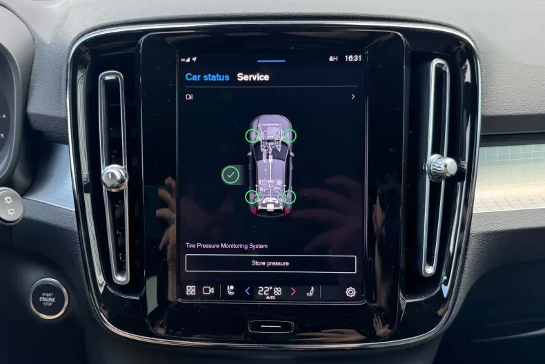 Volvo XC40 din 2022 cu 40.000 km - oferta VOL123202 - foto 32