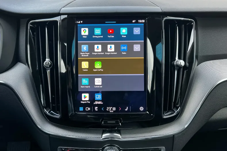 Volvo XC60 din 2023 cu 18.900 km - oferta VOL123203 - foto 13