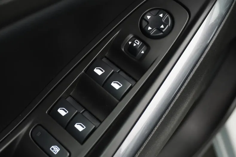 Opel Grandland (X) din 2019 cu 142.700 km - oferta OPE123212 - foto 25