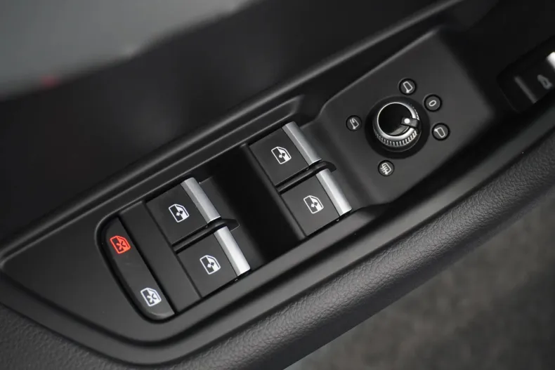 Audi A4 din 2020 cu 176.200 km - oferta AUD123216 - foto 21