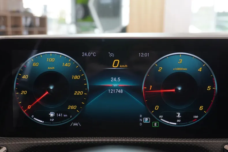 Mercedes-Benz A din 2019 cu 121.724 km - oferta MER123217 - foto 37