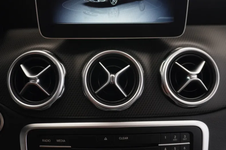 Mercedes-Benz GLA din 2019 cu 164.600 km - oferta MER123219 - foto 30