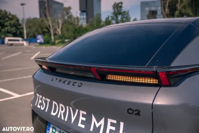 Lynk&Co 02 din 2024 cu 5.165 km - oferta LYN123220 - foto 6