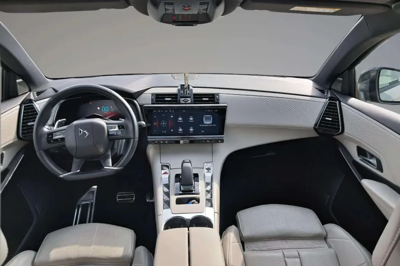 DS Automobiles DS 7 Crossback din 2023 cu 34.703 km - oferta DSA123229 - foto 4