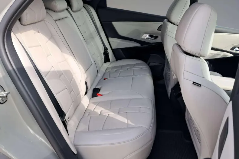 DS Automobiles DS 7 Crossback din 2023 cu 34.703 km - oferta DSA123229 - foto 14