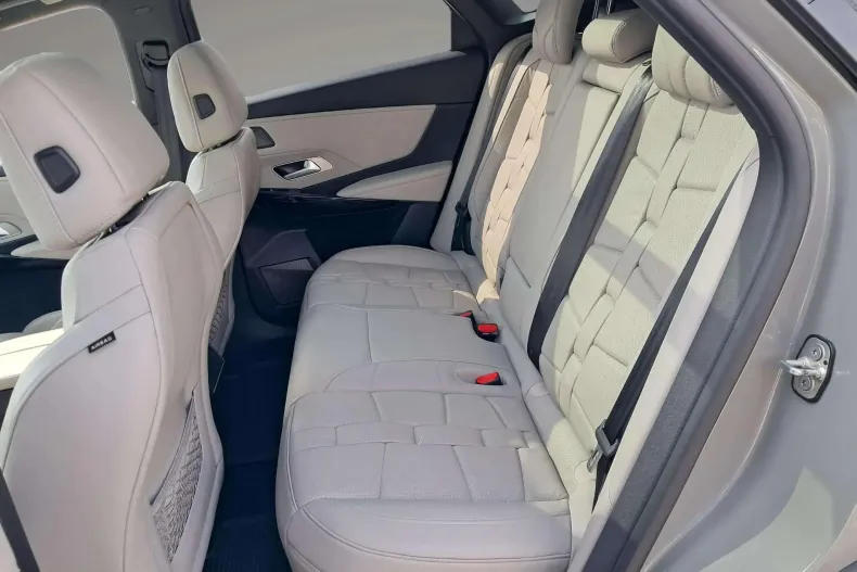 DS Automobiles DS 7 Crossback din 2023 cu 34.703 km - oferta DSA123229 - foto 15