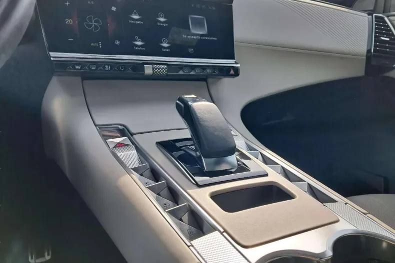 DS Automobiles DS 7 Crossback din 2023 cu 34.703 km - oferta DSA123229 - foto 19