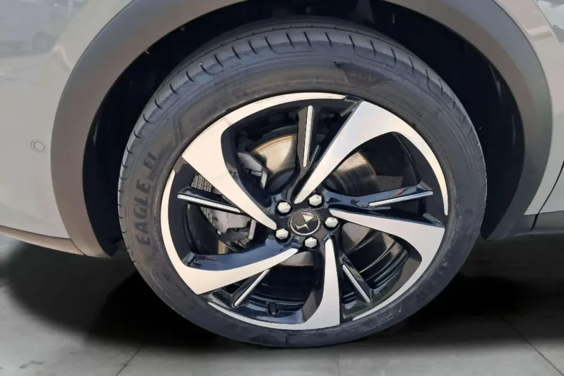 DS Automobiles DS 7 Crossback din 2023 cu 34.703 km - oferta DSA123229 - foto 22