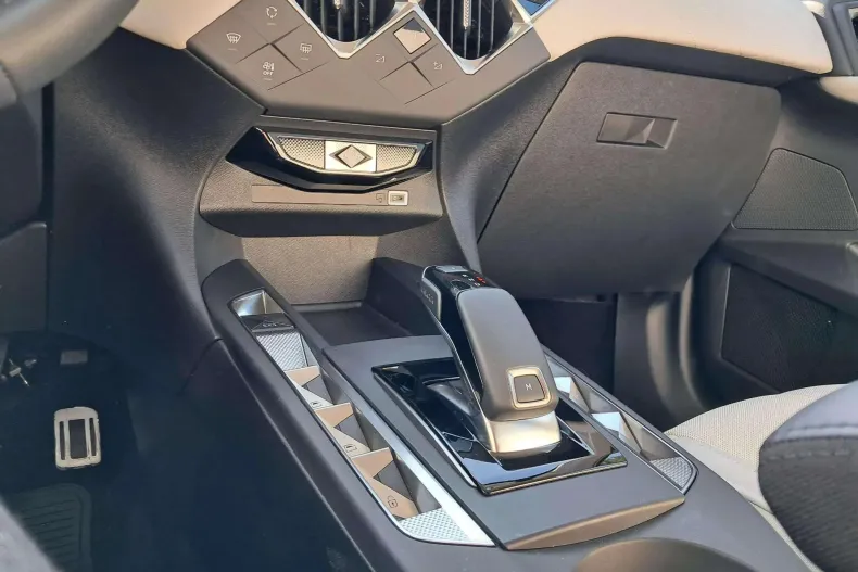 DS Automobiles DS 3 din 2023 cu 2.425 km - oferta DSA123233 - foto 7