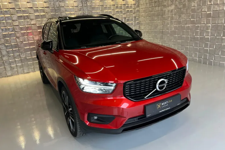 Volvo XC40 din 2019 cu 113.858 km - oferta VOL123249 - foto 3