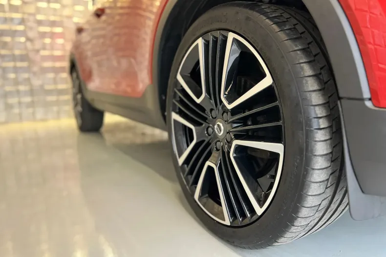 Volvo XC40 din 2019 cu 113.858 km - oferta VOL123249 - foto 8