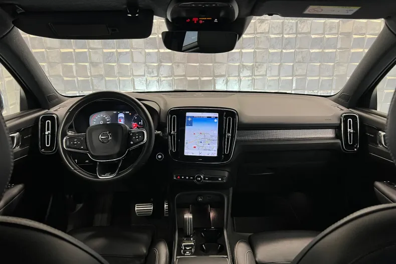 Volvo XC40 din 2019 cu 113.858 km - oferta VOL123249 - foto 12