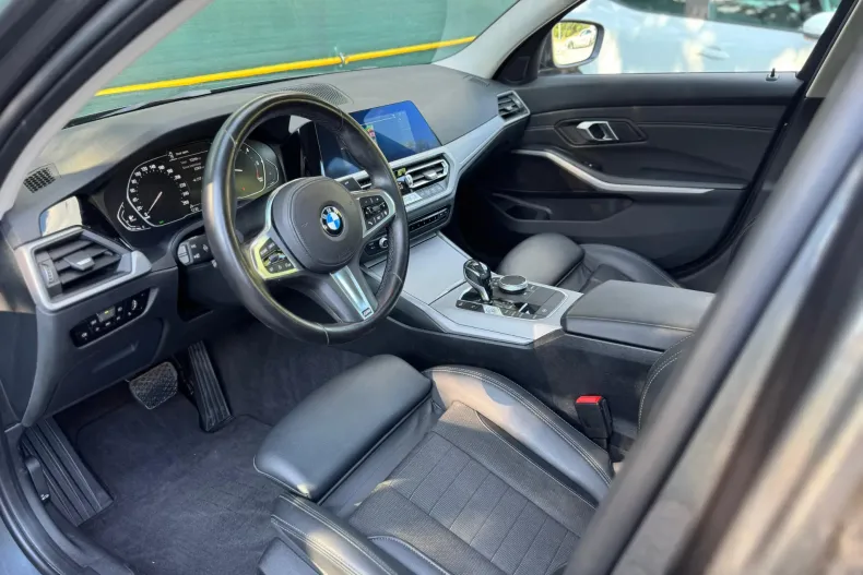 BMW Seria 3 din 2021 cu 53.244 km - oferta BMW123282 - foto 4