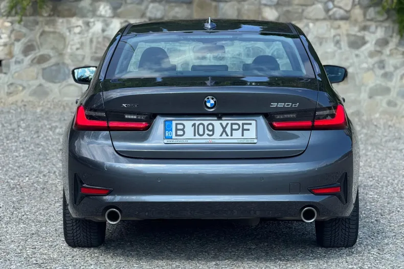 BMW Seria 3 din 2021 cu 53.244 km - oferta BMW123282 - foto 13