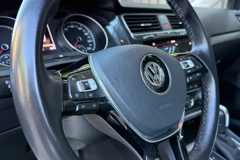 Volkswagen Golf din 2020 cu 142.985 km - oferta VOL123352 - foto 13