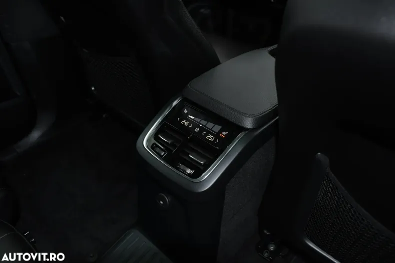 Volvo XC90 din 2020 cu 143.000 km - oferta VOL123355 - foto 16