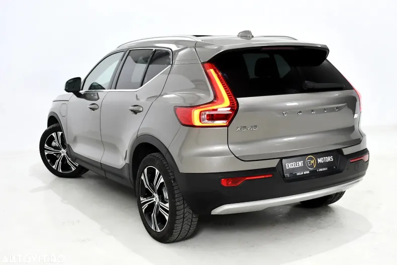 Volvo XC40 din 2021 cu 163.000 km - oferta VOL123356 - foto 5