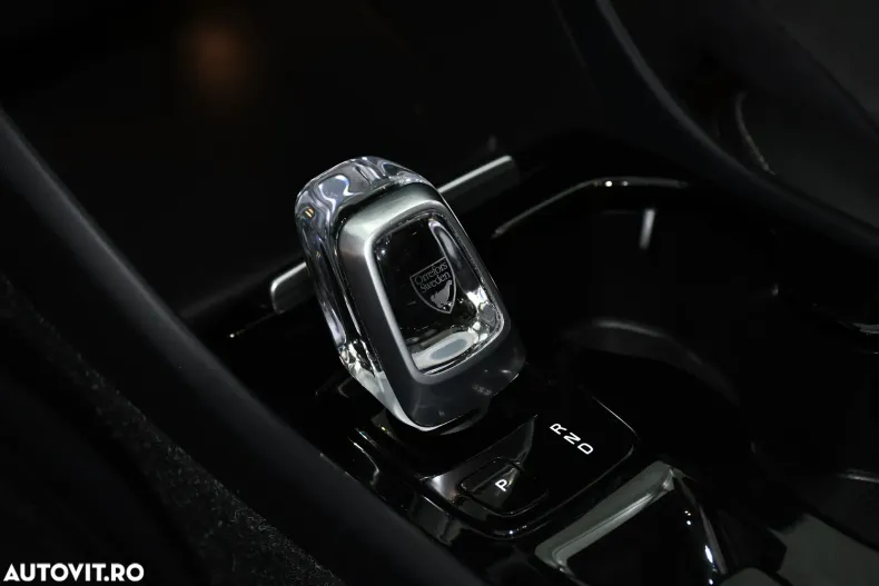 Volvo XC40 din 2021 cu 163.000 km - oferta VOL123356 - foto 12